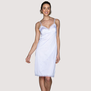 EVERYDAY LAYERS™ Lace Trim Full Slip - Undirkjóll