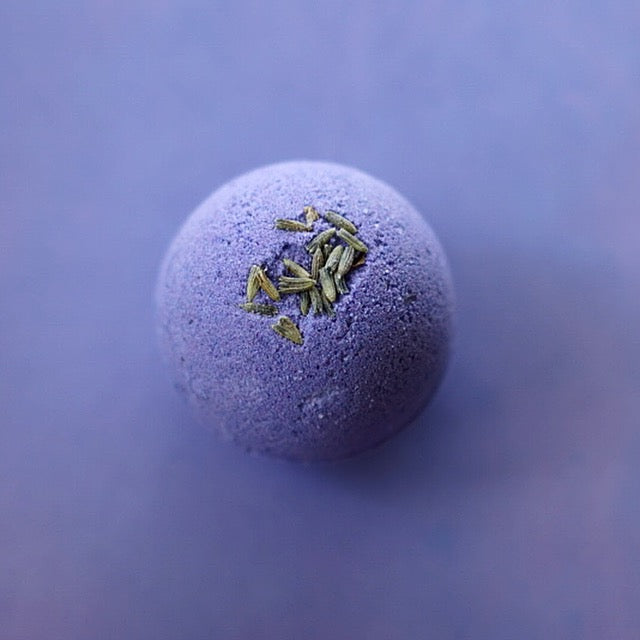 Lavender Baðbomba – NOMA