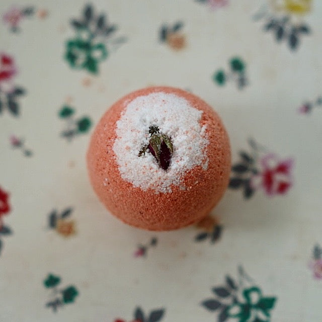 Victorian Rose Baðbomba – NOMA