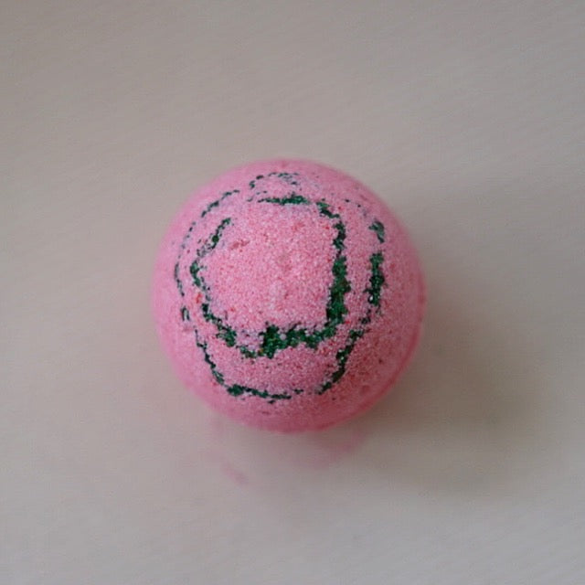 Kiwi & Strawberry Baðbomba – NOMA